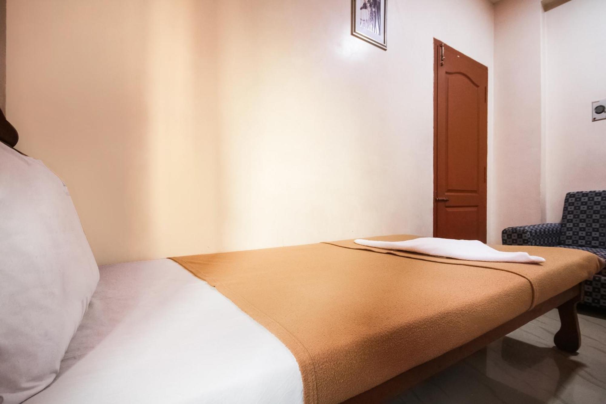 Hotel O Lk Residency Tindivanam Bagian luar foto